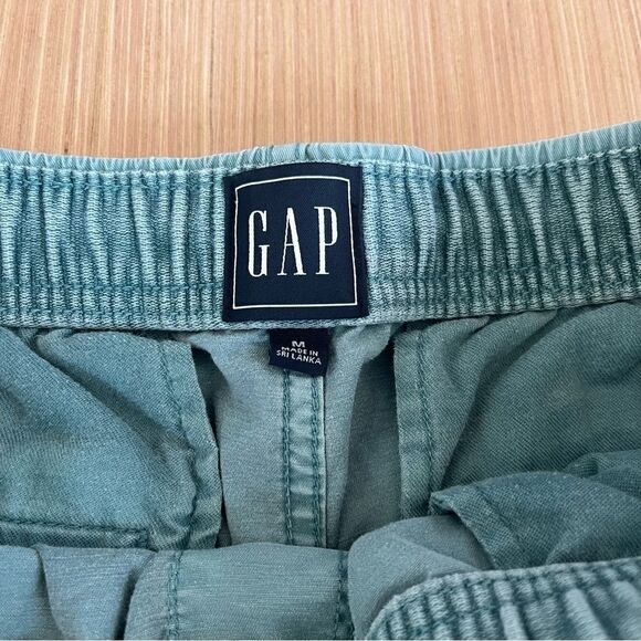 Men's Gap Light Sage Green Shorts - Picture 7 of 7